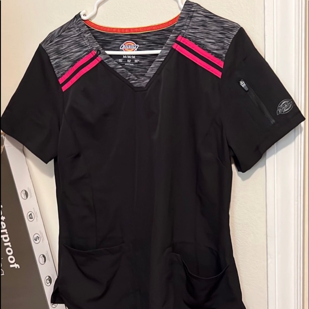 Dickies Scrub Top